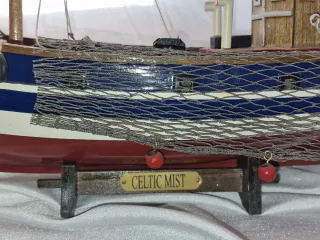 Modellino barca in legno sec. XX