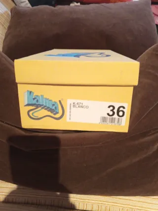 Zapatos Sanitarios Blancos marca KALMA