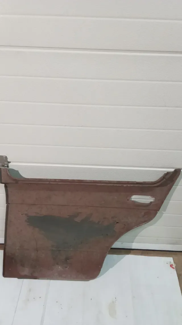 Aleta Delantera Seat 127 y panel puerta trasera