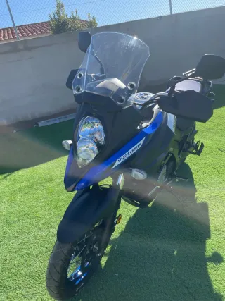 Suzuki V-Strom 650 Azul