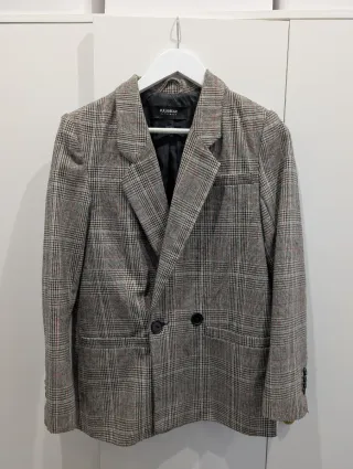 Blazer Pull and Bear Talla S Cuadros