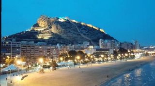 Garaje en alquiler en Ensanche - Diputación en Alicante