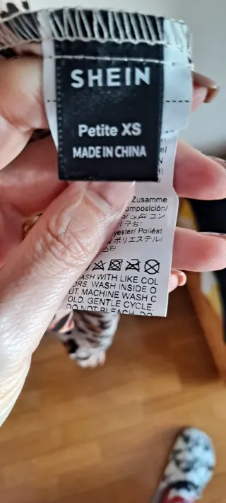 Vestido camisero jean y estampado leopardo