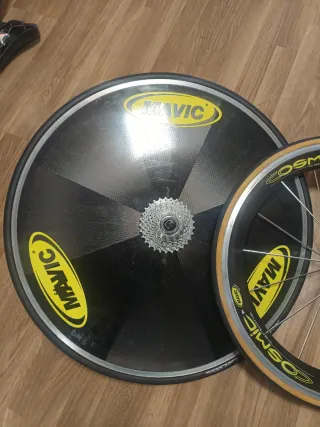 Ruedas Mavic Cosmic Comete carbono 28/24