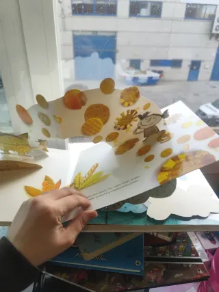 El Monstruo de Colores, un libro pop-up