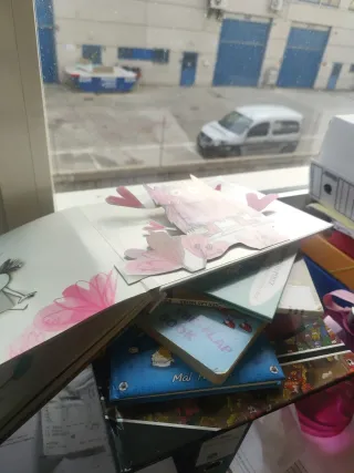 El Monstruo de Colores, un libro pop-up