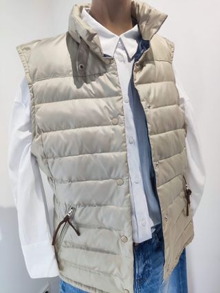 Chaleco acolchado Massimo Dutti beige