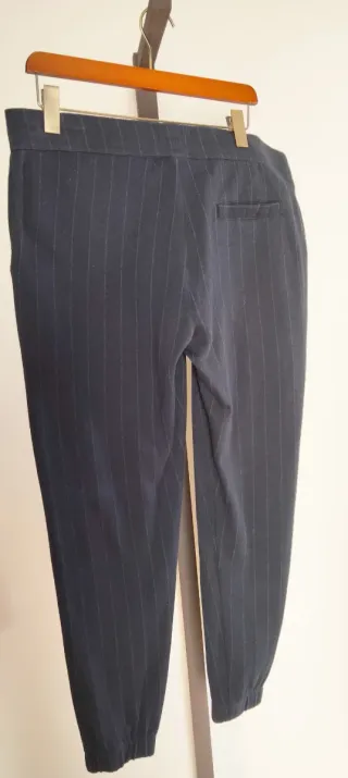 Pantalón  a rayas hombre