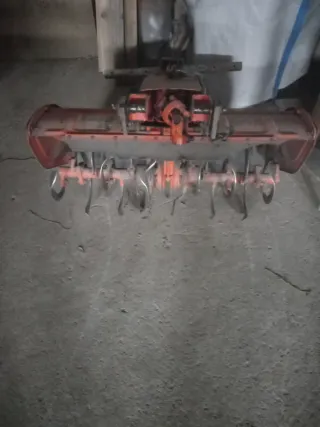 Mini tractor Kubota B5001 4x4  no marear la perdiz