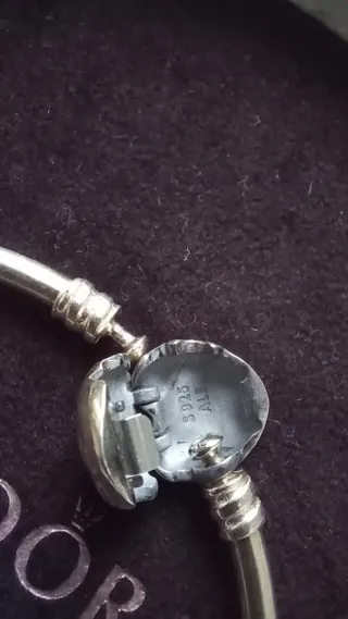 Pulsera Rígida Corazón Pandora Plata