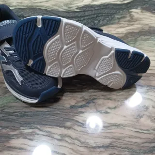 Zapatillas niño Kelme Talla 32 nuevas