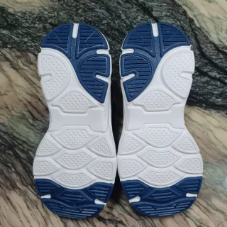 Zapatillas niño Kelme Talla 32 nuevas