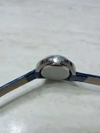 Orologio Revue vintage ovale blu