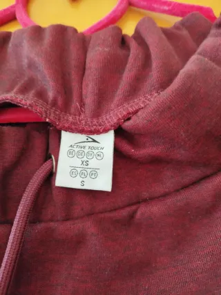 Chándal rojo con cremallera