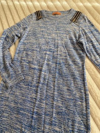 Vestido azul y blanco manga larga