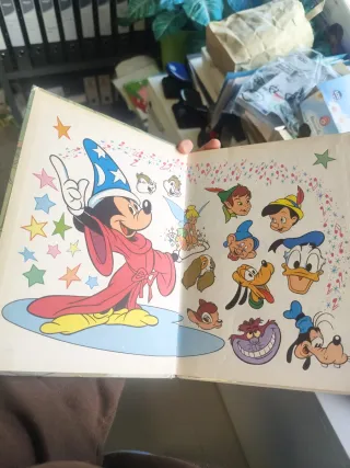 Libro comic de la película Oliver y su pandilla