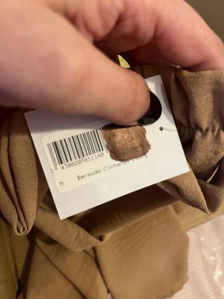 Bermuda marrón con cinturón