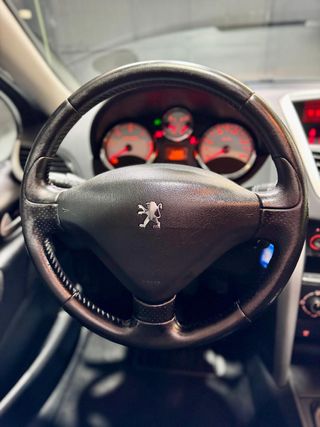 PEUGEOT 207 ACTIVE 1.6 HDI 92 FAP