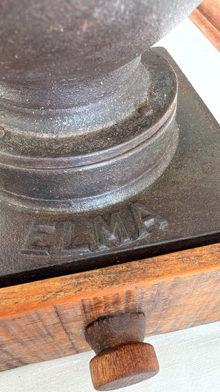 Antiguo Molinillo de Café Hierro Fundido