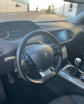 Peugeot 308 GT Line 130cv