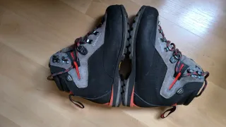 Botas Alpinismo Mujer Semirrígidas Cramponables