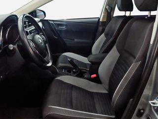 Toyota Auris 1.8 Hybrid