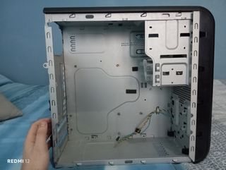 Caja PC Packard Bell