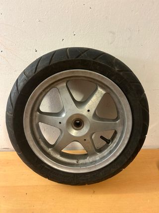 Llanta Trasera Jog Michelin