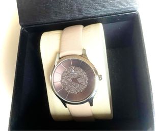 Reloj Festina Mujer Beige y Plateado