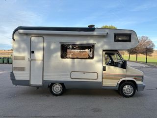 Autocaravana Peugeot J5 2.5 turbo diesel 6 plazas