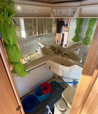 Autocaravana Peugeot J5 2.5 turbo diesel 6 plazas