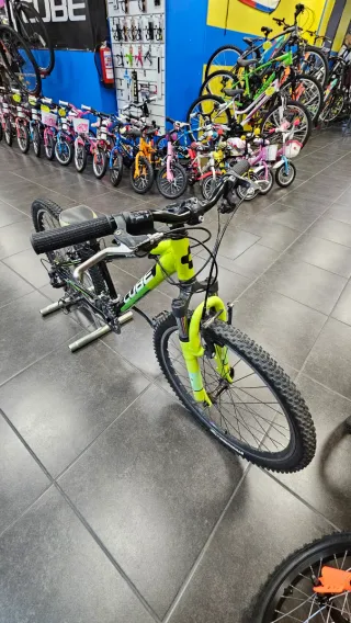 Bicicleta da Montagna Cube per Bambini 8-12 Anni