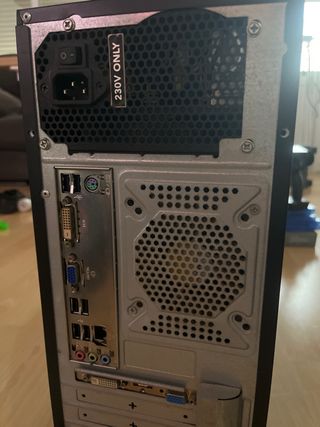 PC Sobremesa Negro (no da imagen lo demás funciona