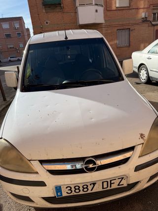 Furgoneta Opel Combo