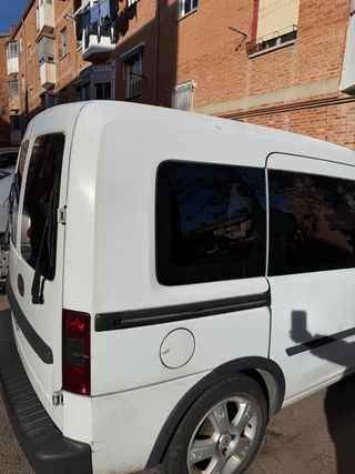 Furgoneta Opel Combo