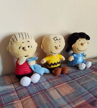 Set 3 peluche Peanuts: Charlie Brown, Linus, Lucy