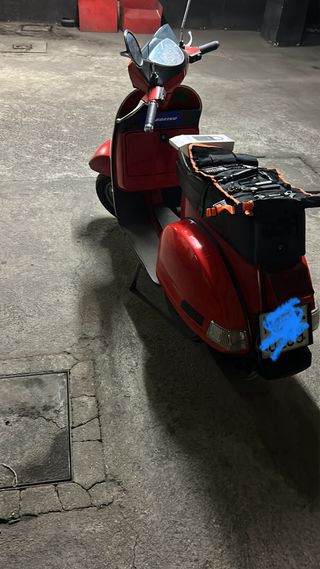 Vespa TX200 Histórica