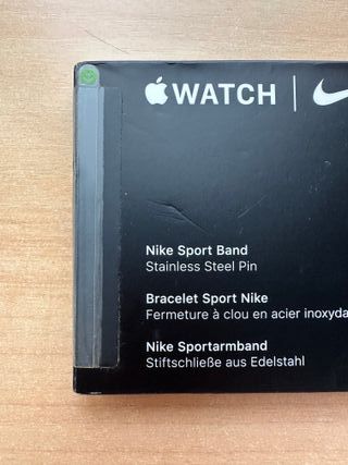 Apple Watch X Nike 41mm. Pure Platinum/Black Band