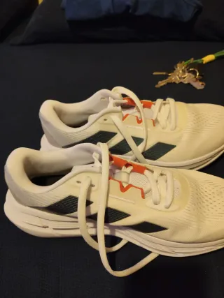 Zapatillas Adidas Blancas y Naranja