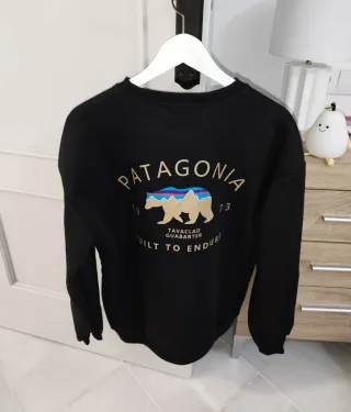 Sudadera Patagonia Negra Oso Montaña