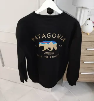 Sudadera Patagonia Negra Oso Montaña