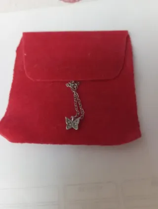 Cadena plata con colgante mariposa