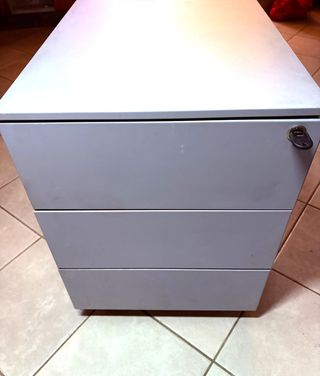 Cassettiera metallo 3 cassetti con ruote