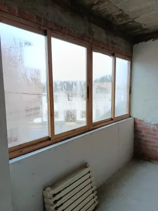 Ventana corredera PVC imitación madera