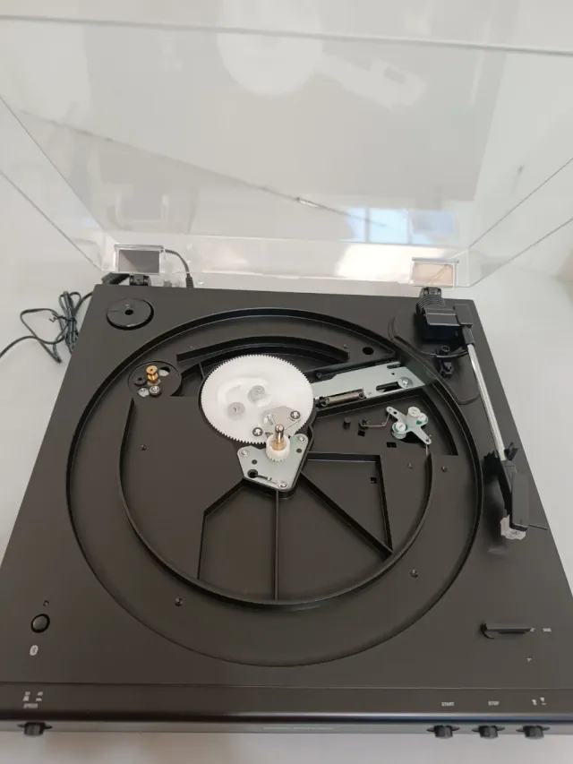 Tocadiscos Audio-Technica LP60XBT W16Y4140