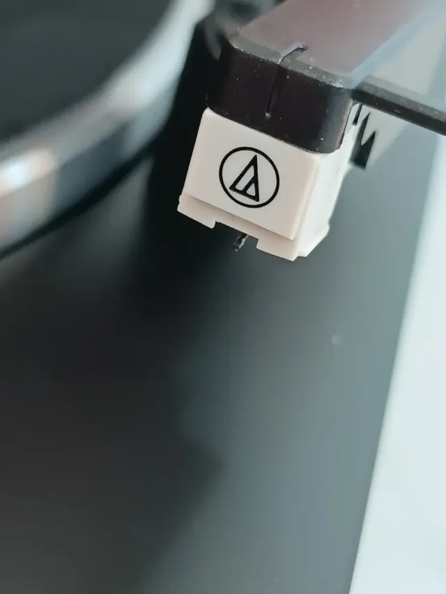 Tocadiscos Audio-Technica LP60XBT W16Y4140