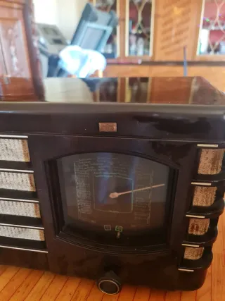 Radio vintage bachelite