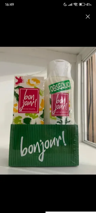 Set de cosmética Bonjour! Eau de Toilette y Leche