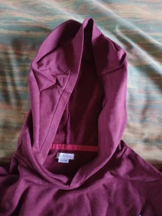 Sudadera con capucha y logo