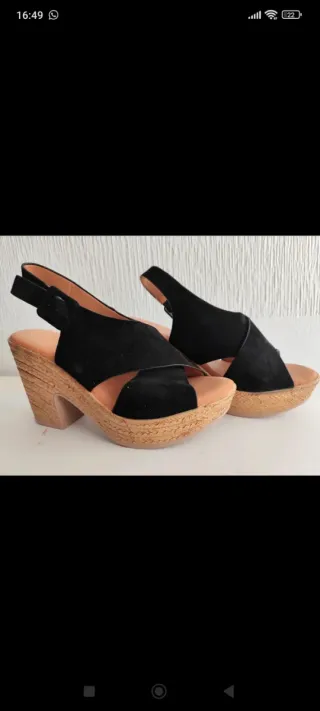 Zapatos de tacón negros